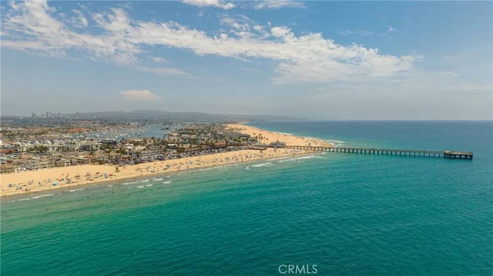 2214 W Oceanfront #B Newport Beach, CA 92663