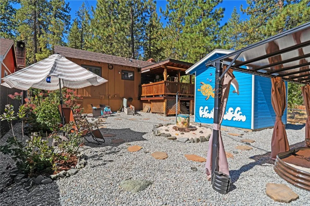 1498 Betty Wrightwood, CA 92397