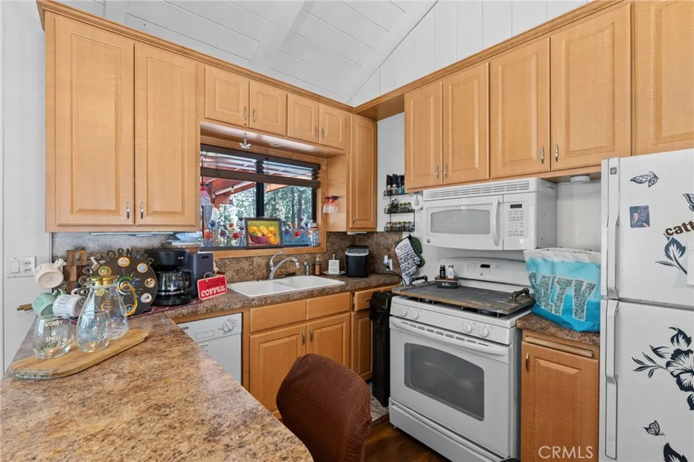 1498 Betty Wrightwood, CA 92397