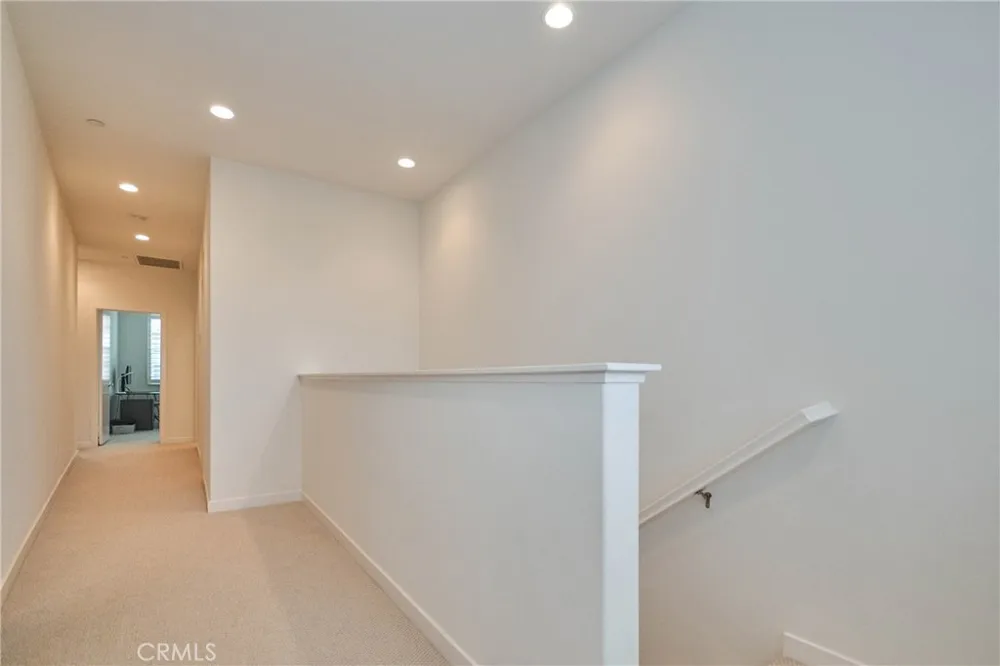 50 Finch Lake Forest, CA 92630