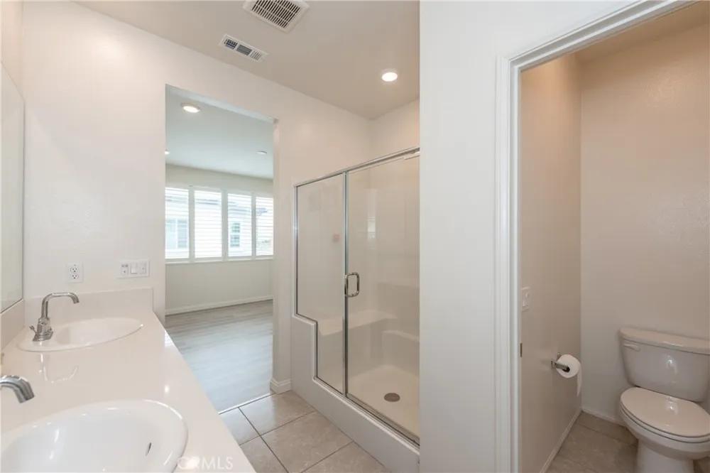 711 Hudson Lane West Covina, CA 91790