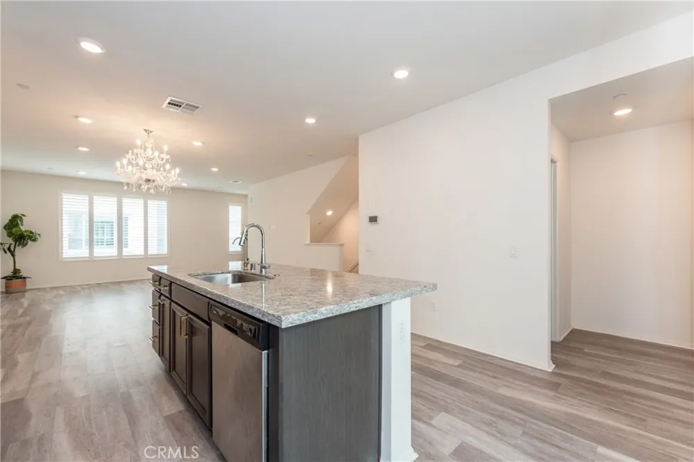 711 Hudson Lane West Covina, CA 91790
