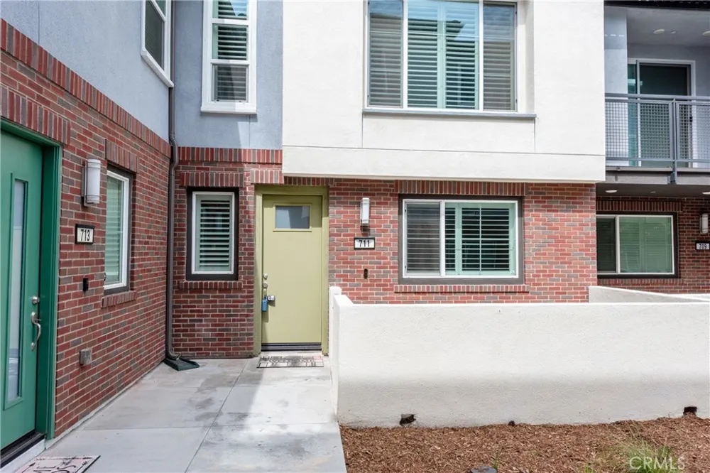 711 Hudson Lane West Covina, CA 91790