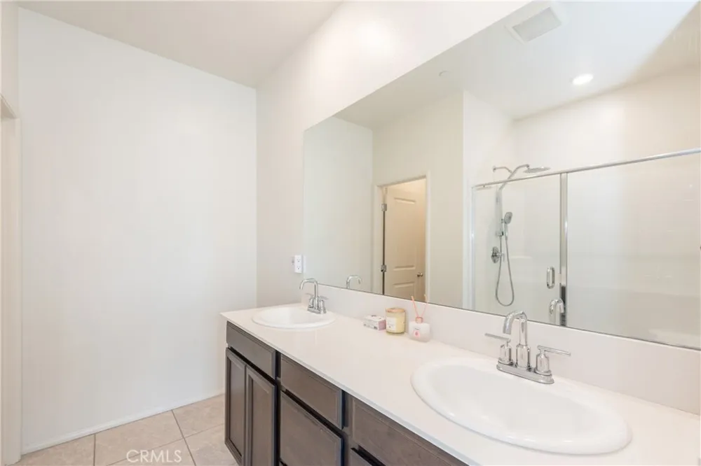 711 Hudson Lane West Covina, CA 91790