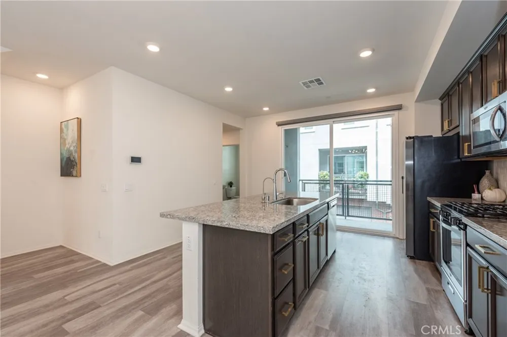 711 Hudson Lane West Covina, CA 91790