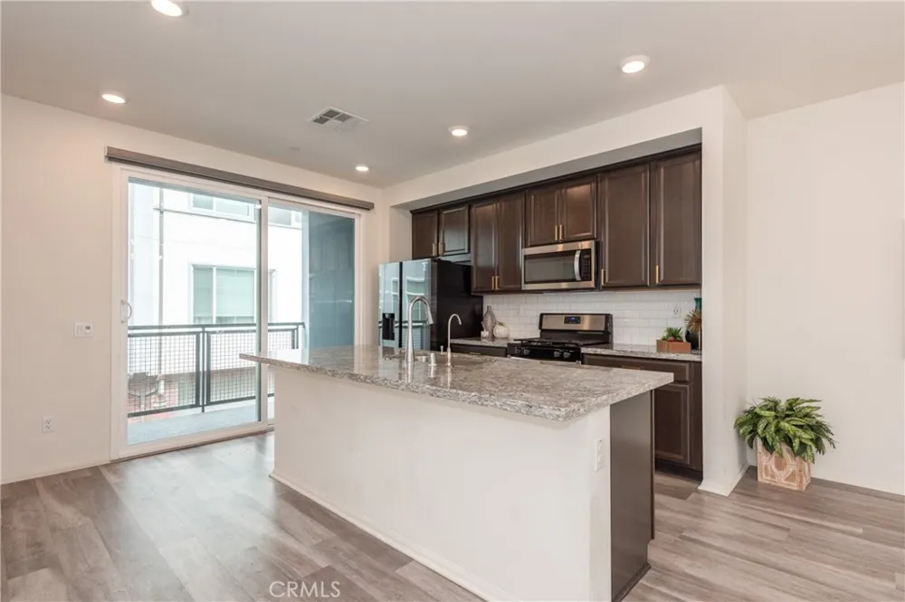 711 Hudson Lane West Covina, CA 91790