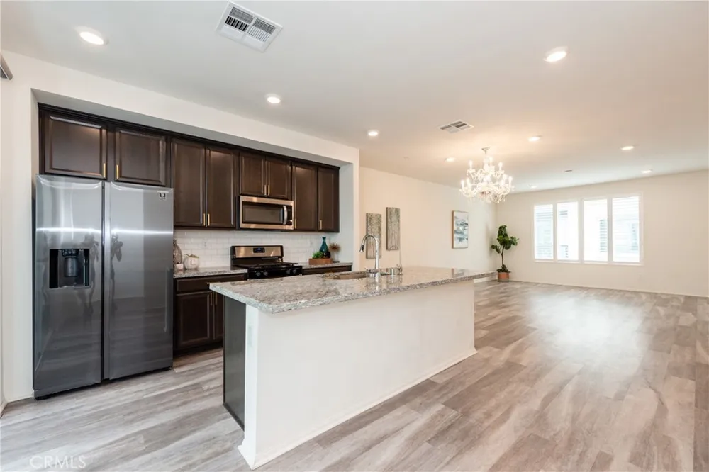 711 Hudson Lane West Covina, CA 91790