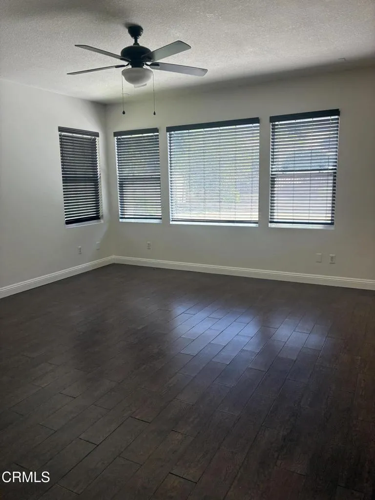 28360 Maitland Lane Santa Clarita, CA 91350