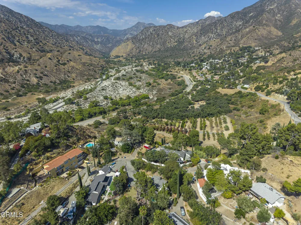11315 Alethea Drive Sunland, CA 91040