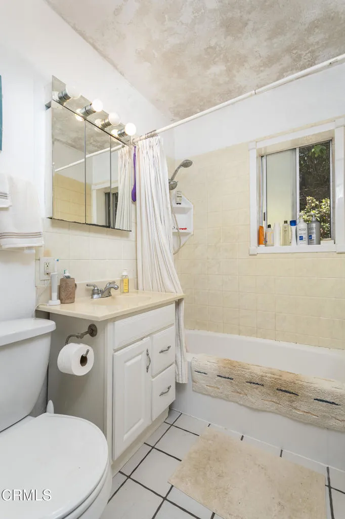 11315 Alethea Drive Sunland, CA 91040