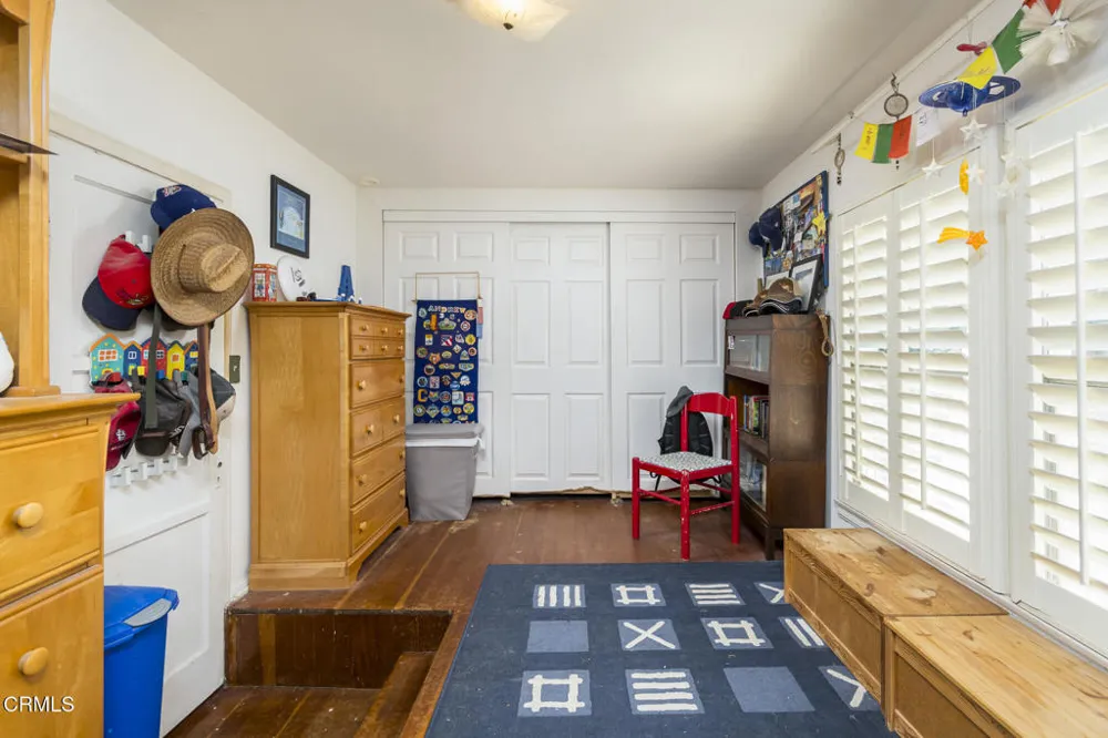 11315 Alethea Drive Sunland, CA 91040