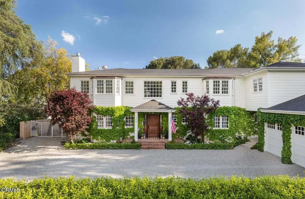 1238 Green Lane La Canada Flintridge, CA 91011