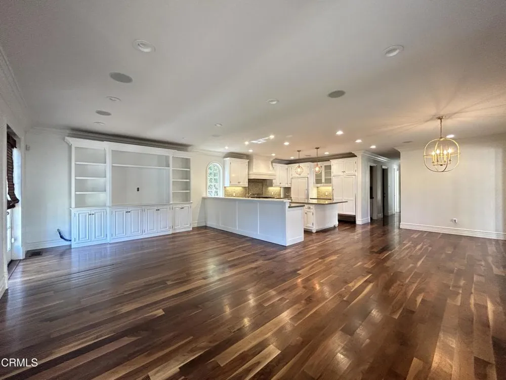 1238 Green Lane La Canada Flintridge, CA 91011