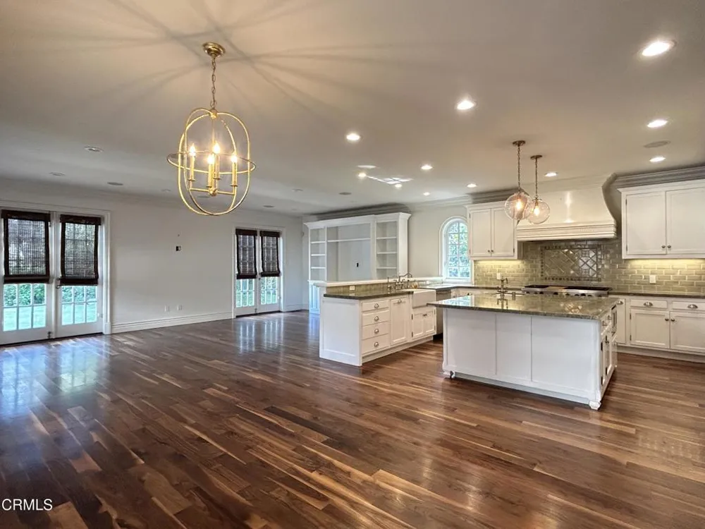 1238 Green Lane La Canada Flintridge, CA 91011