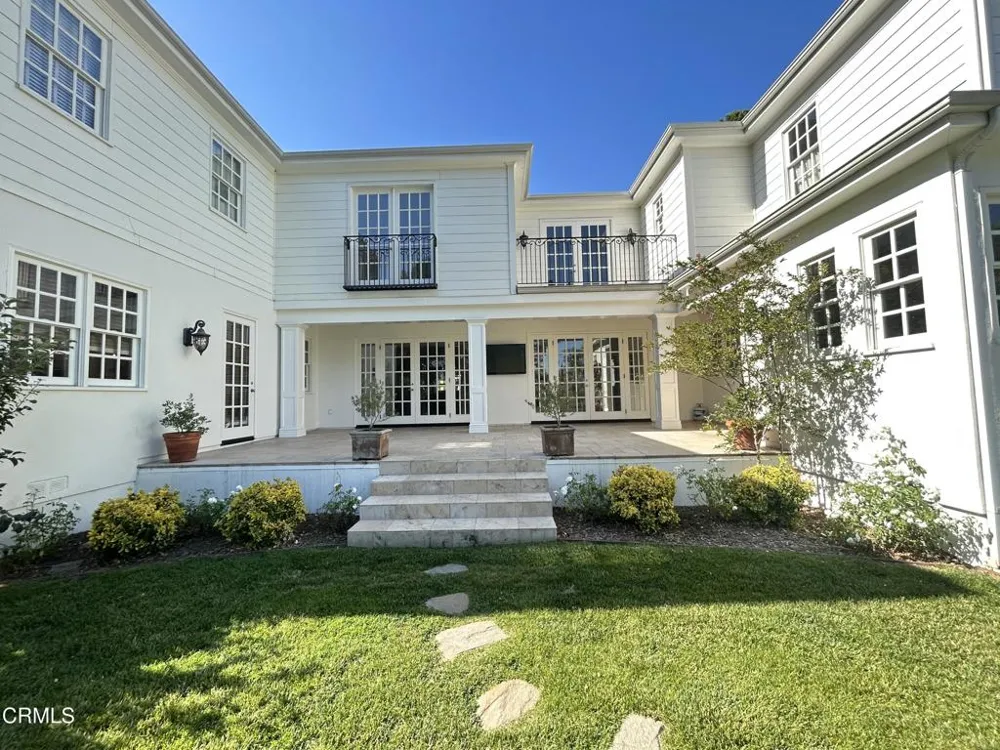 1238 Green Lane La Canada Flintridge, CA 91011