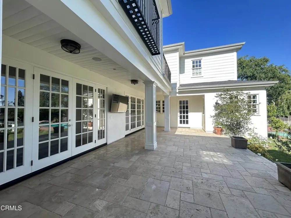 1238 Green Lane La Canada Flintridge, CA 91011