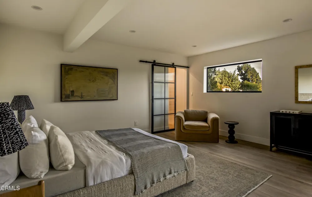 2994 Durand Drive Los Angeles, CA 90068