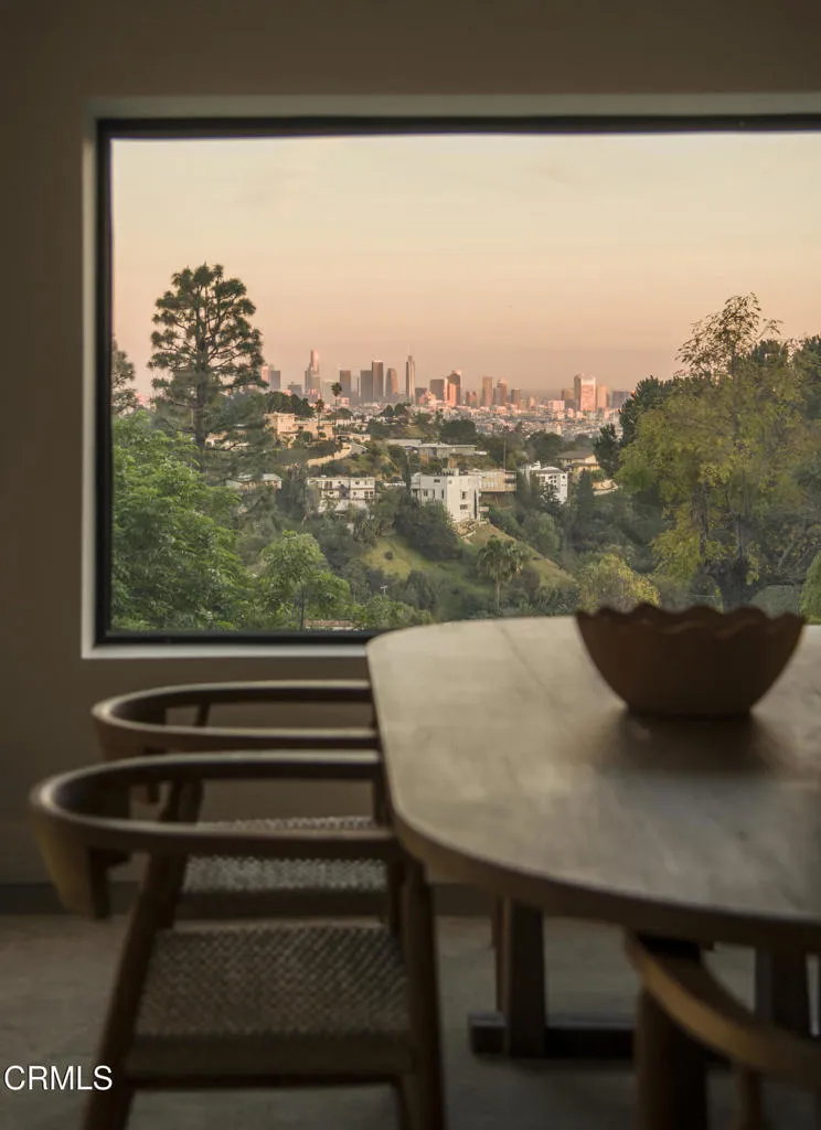 2994 Durand Drive Los Angeles, CA 90068