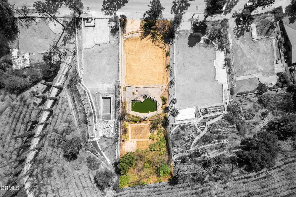 1227 Bienveneda Avenue Los Angeles, CA 90272