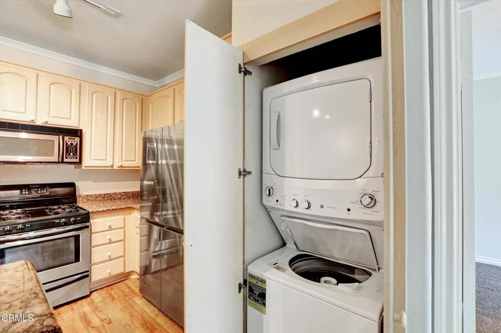 300 El Molino Avenue #323 Pasadena, CA 91101