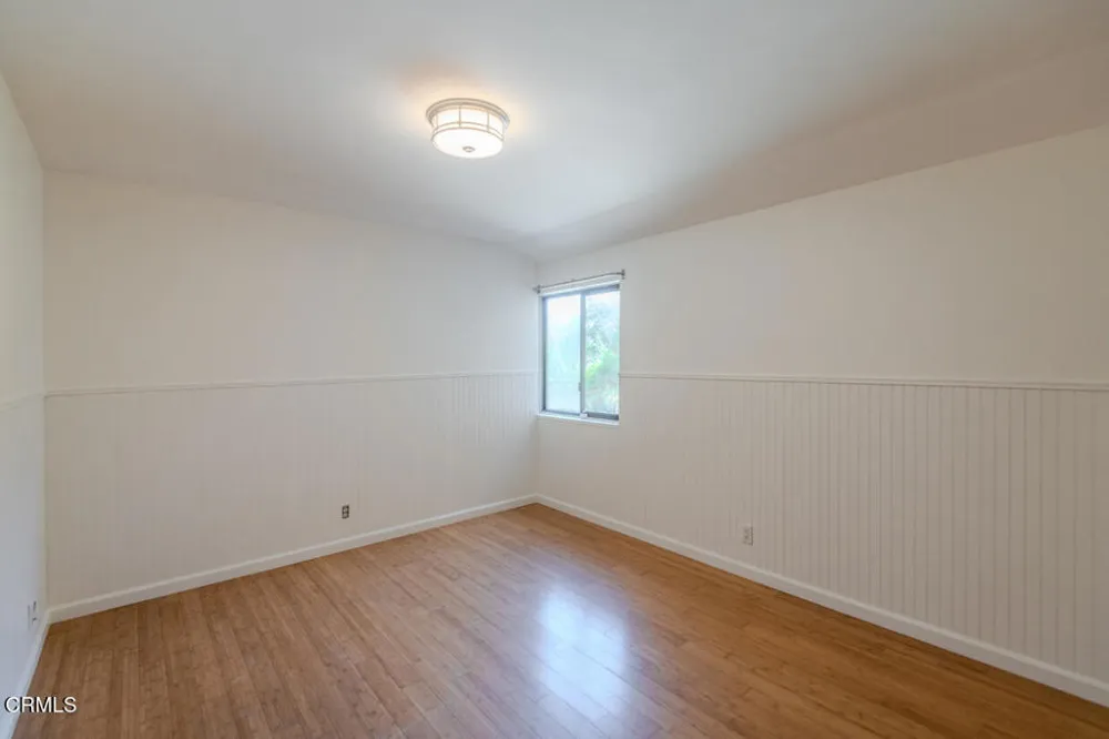 4819 Oakwood Avenue La Canada Flintridge, CA 91011
