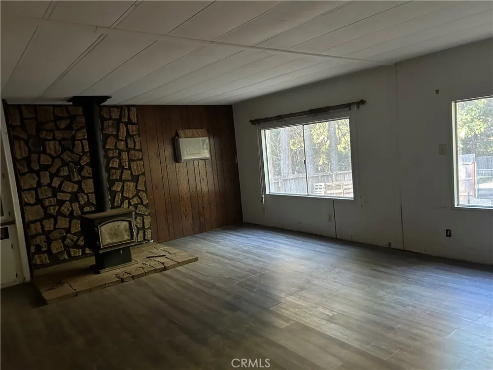 15044 Pinon Magalia, CA 95954