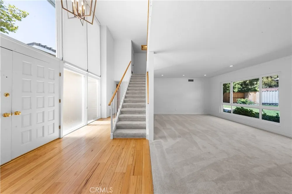 1518 Brentford Westlake Village, CA 91361