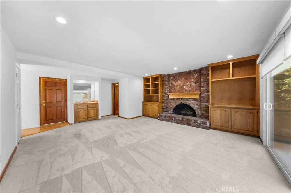 1518 Brentford Westlake Village, CA 91361