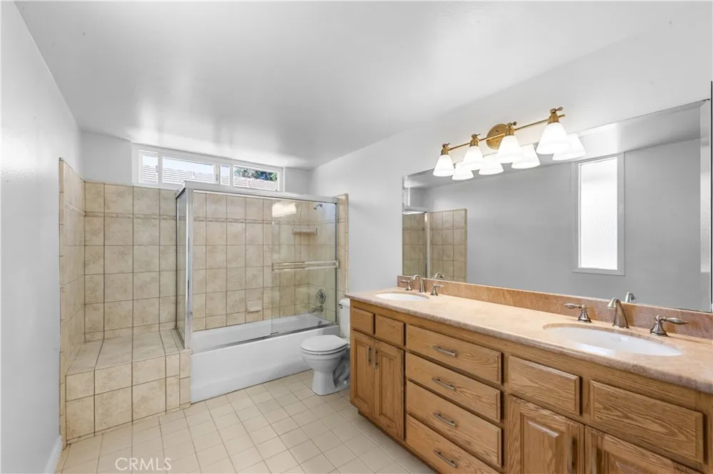 1518 Brentford Westlake Village, CA 91361