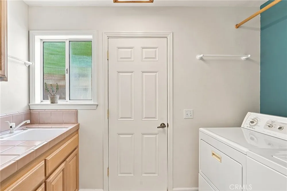 4690 Crimson Court Santa Maria, CA 93455