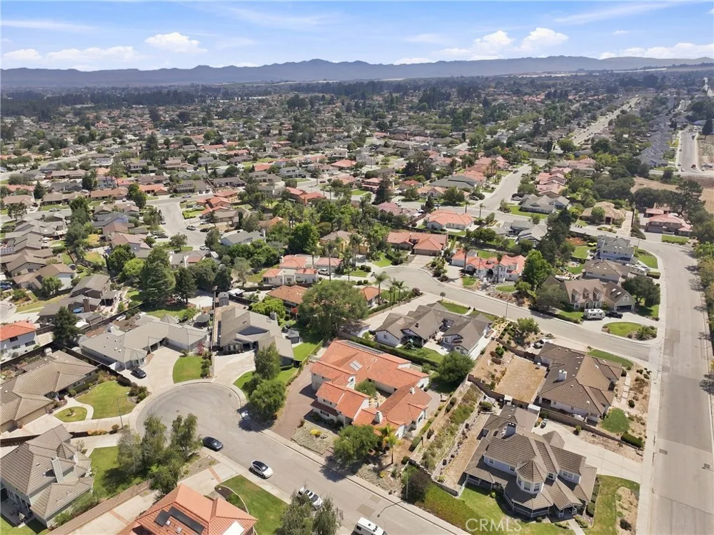 4690 Crimson Court Santa Maria, CA 93455