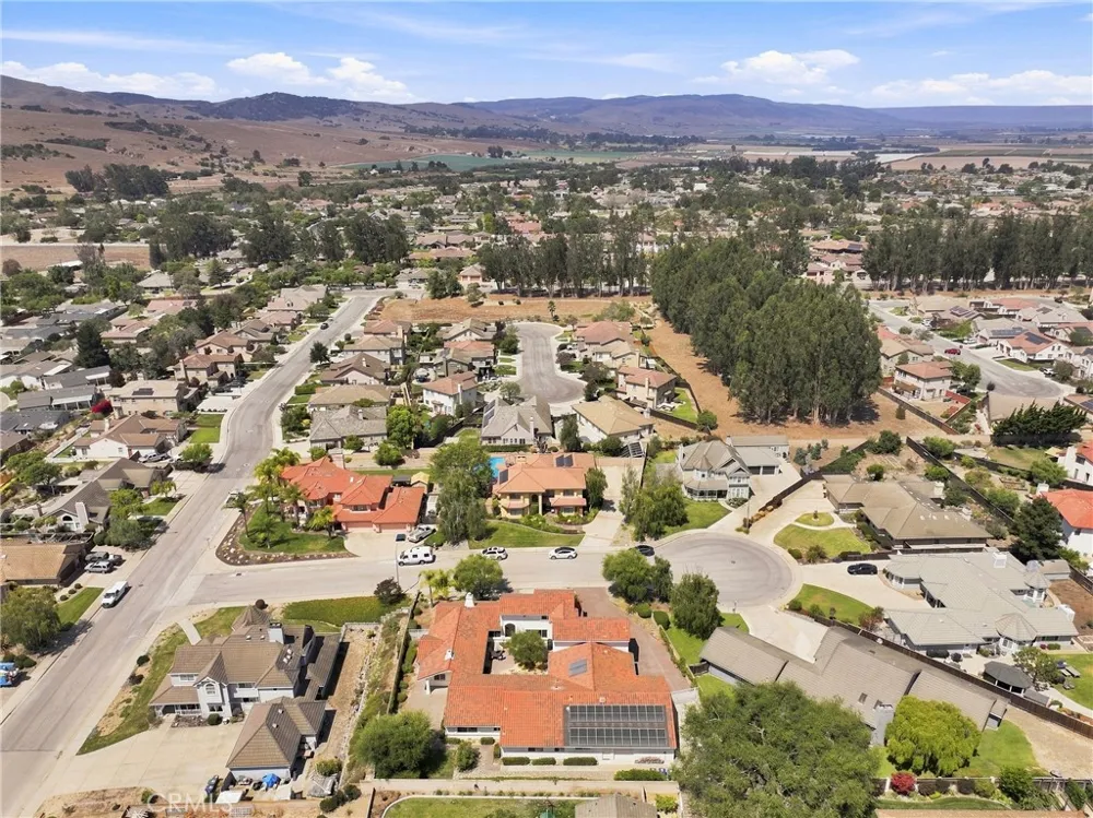 4690 Crimson Court Santa Maria, CA 93455