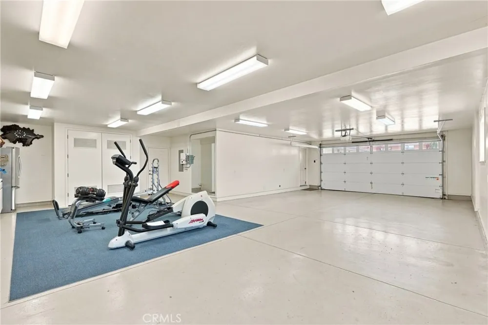 4690 Crimson Court Santa Maria, CA 93455