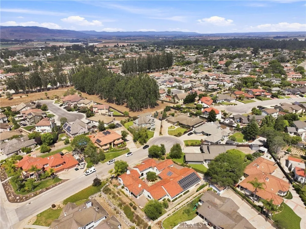 4690 Crimson Court Santa Maria, CA 93455