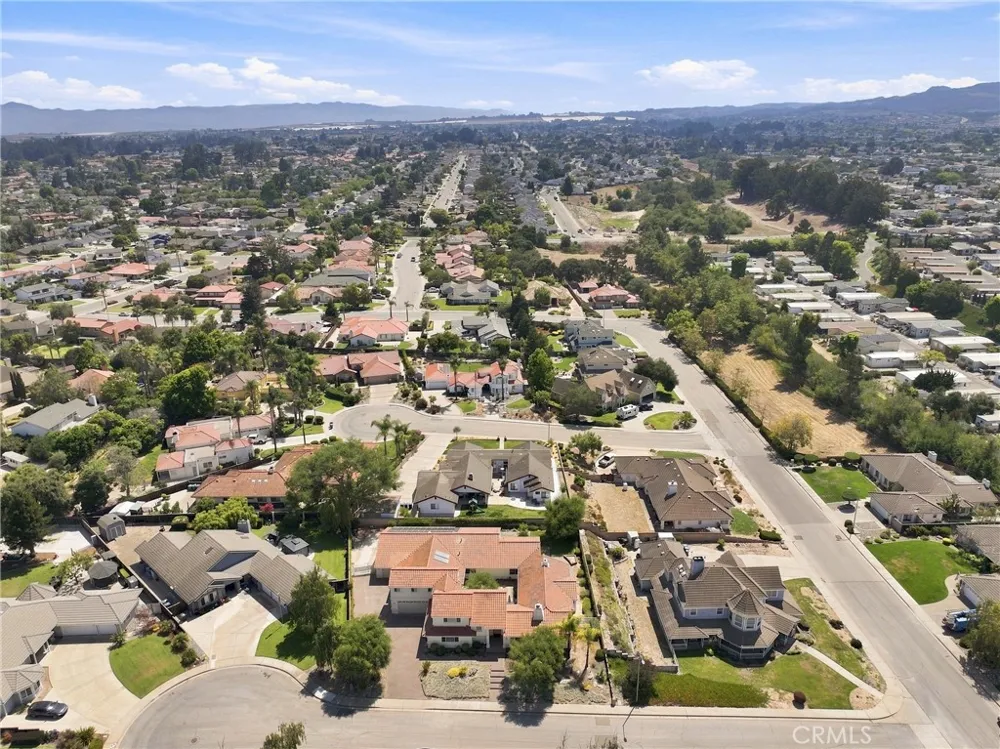 4690 Crimson Court Santa Maria, CA 93455