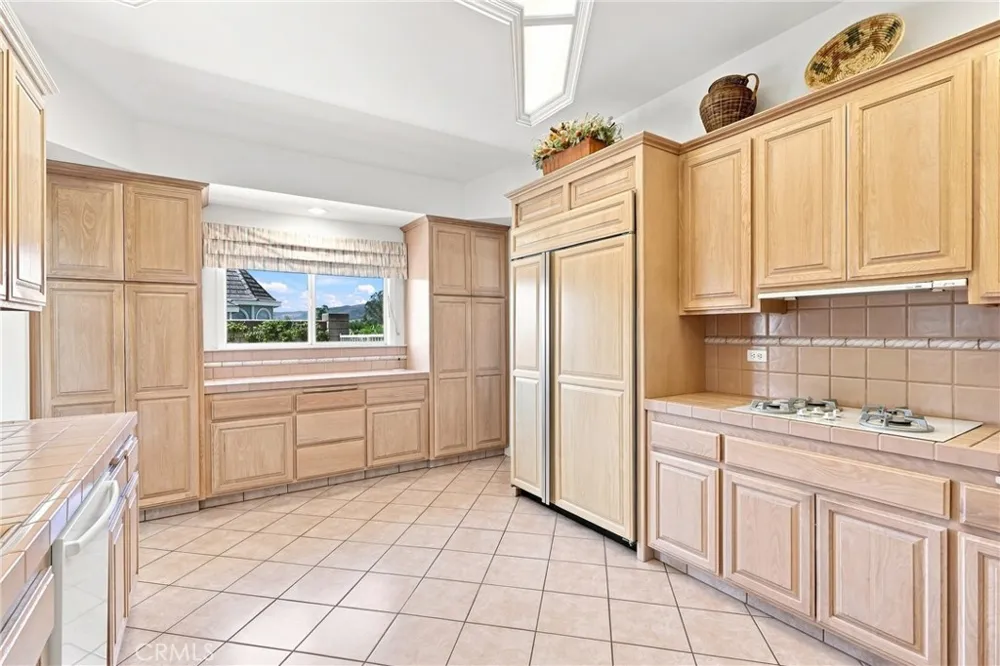 4690 Crimson Court Santa Maria, CA 93455
