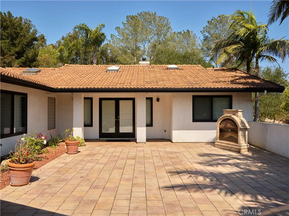 875 Golden Hawk Arroyo Grande, CA 93420
