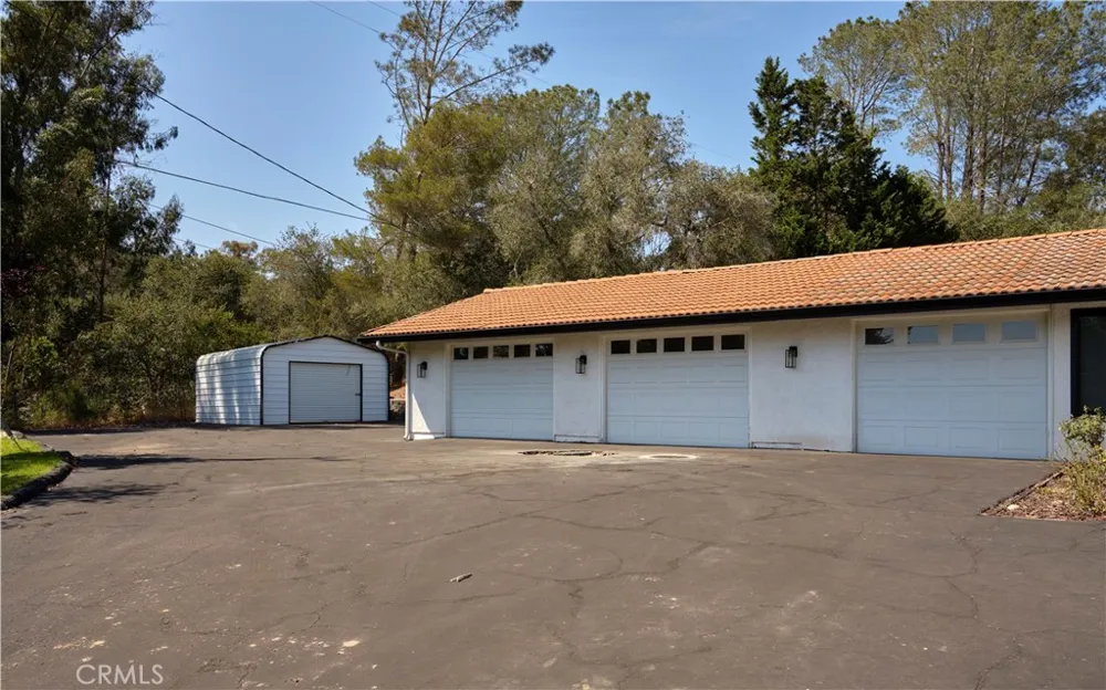 875 Golden Hawk Arroyo Grande, CA 93420