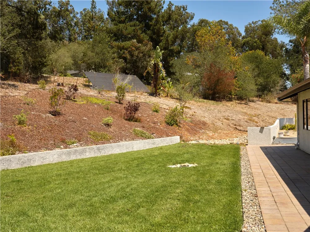 875 Golden Hawk Arroyo Grande, CA 93420