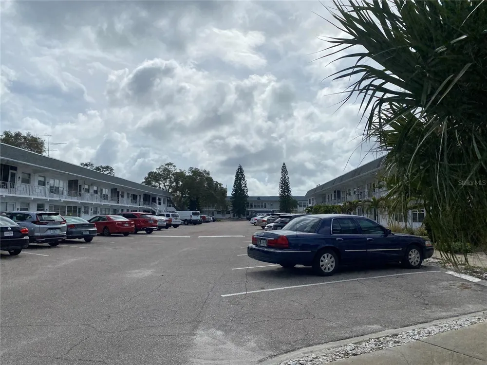 1221 DREW STREET #A17 Clearwater, FL 33755