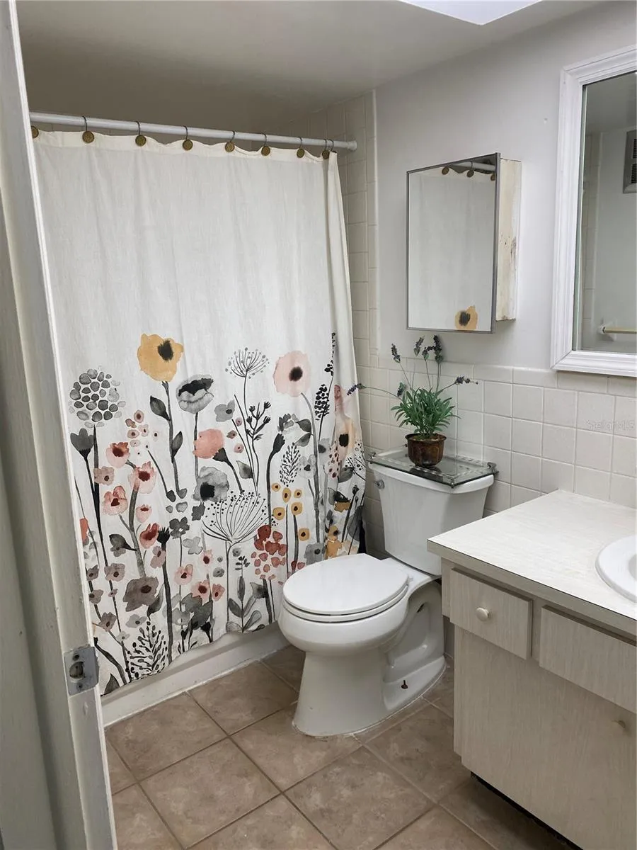 1221 DREW STREET #A17 Clearwater, FL 33755