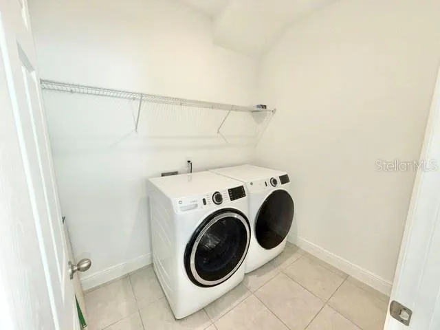 2337 SHADOWLAND LOOP Winter Park, FL 32792