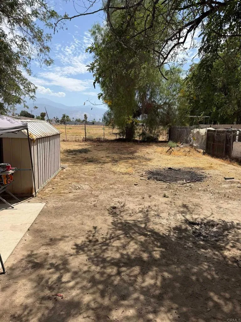 25798 Columbia Street Hemet, CA 92544