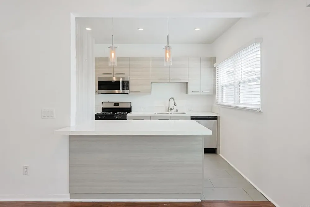 751 D AVENUE Coronado, CA 92118