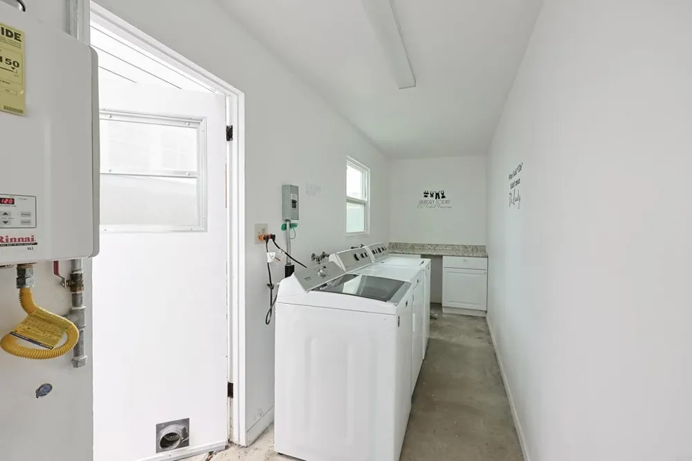 751 D AVENUE Coronado, CA 92118