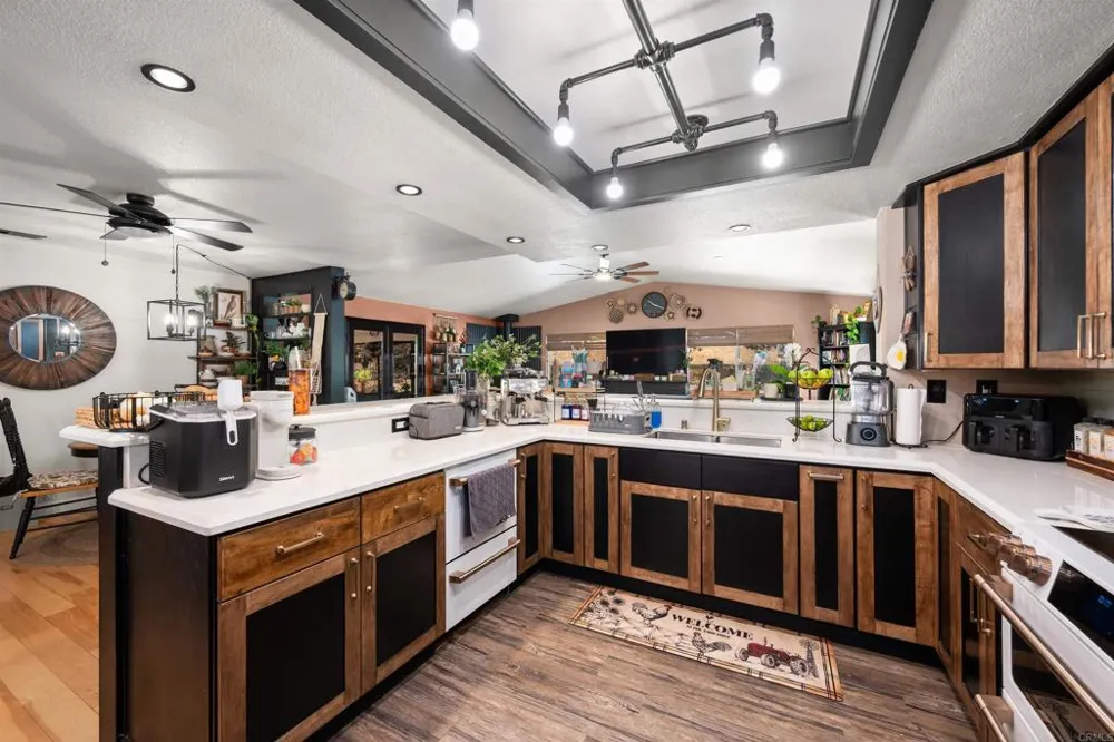 16734 Georgios Way Ramona, CA 92065