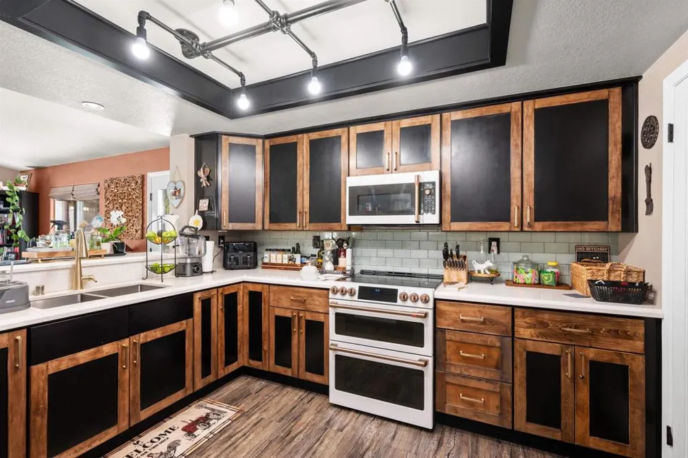 16734 Georgios Way Ramona, CA 92065
