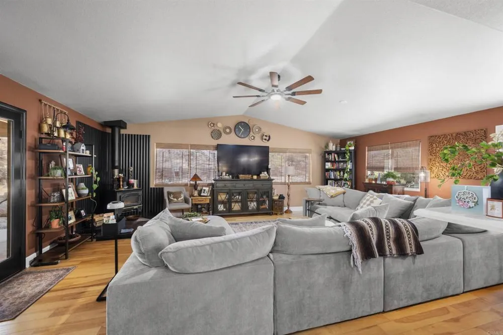 16734 Georgios Way Ramona, CA 92065