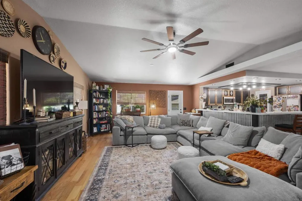 16734 Georgios Way Ramona, CA 92065
