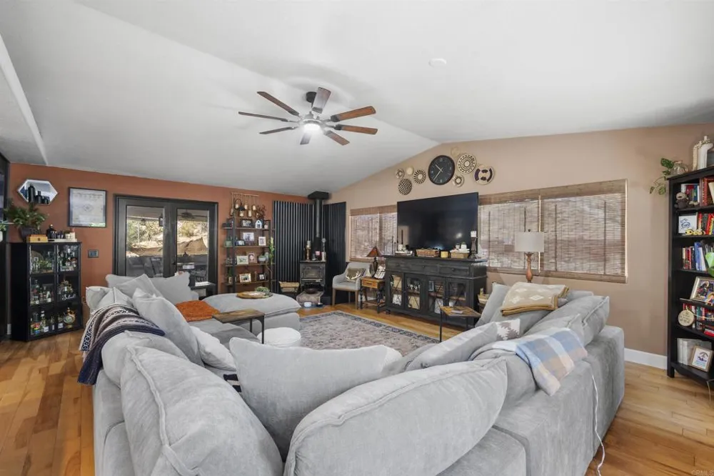 16734 Georgios Way Ramona, CA 92065